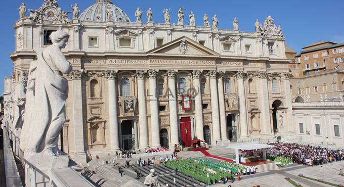 Papa Francesco: “Ascoltare i giovani per liberare la Chiesa dal conformismo”