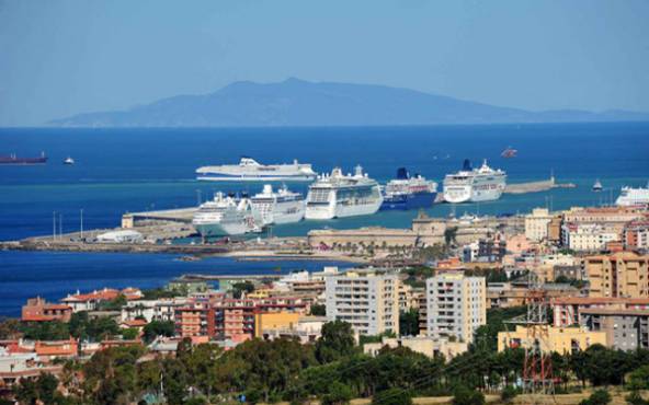Covid-19, 80 spagnoli bloccati al porto di Civitavecchia: quattro hanno la febbre