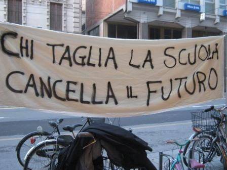 Scuola, in Italia la spesa per l’Istruzione è di un punto in meno rispetto all’UE