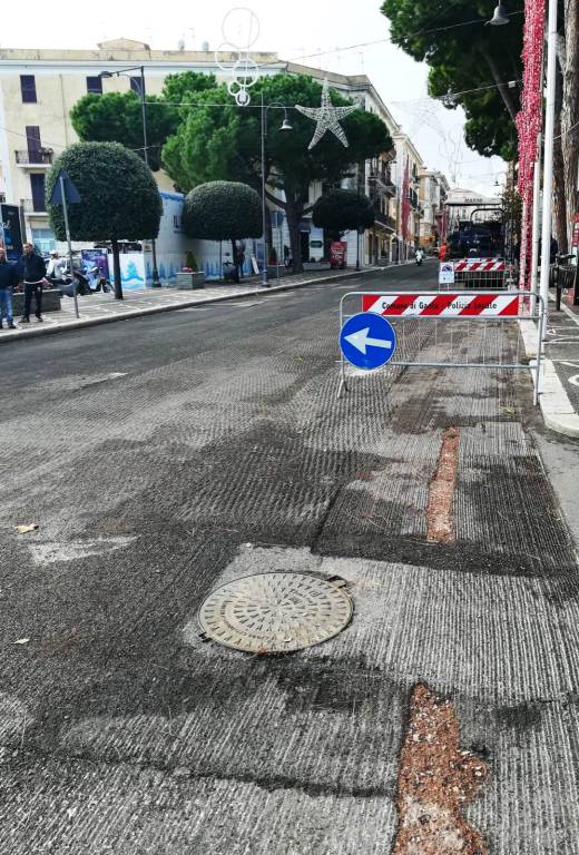 Nuovo manto stradale per Corso Cavour a Gaeta