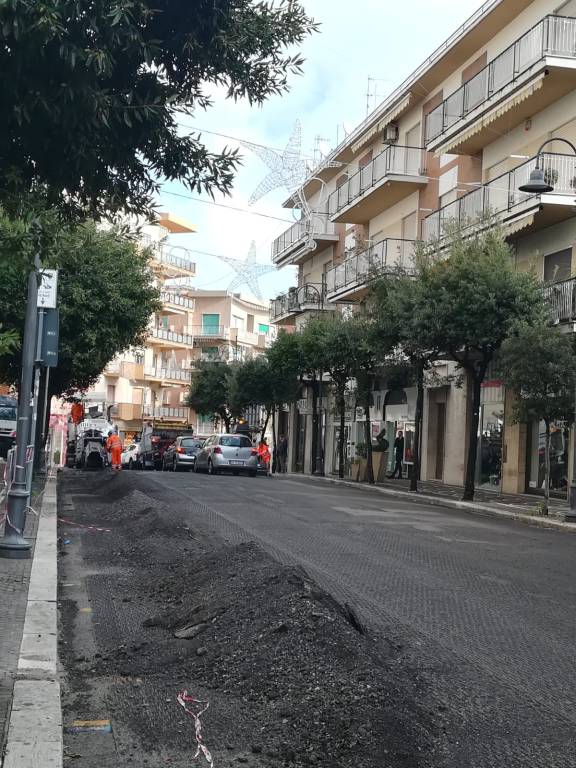 Nuovo manto stradale per Corso Cavour a Gaeta