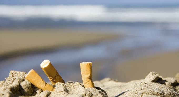 Ladispoli, il divieto del Comune: stop alle sigarette in spiaggia