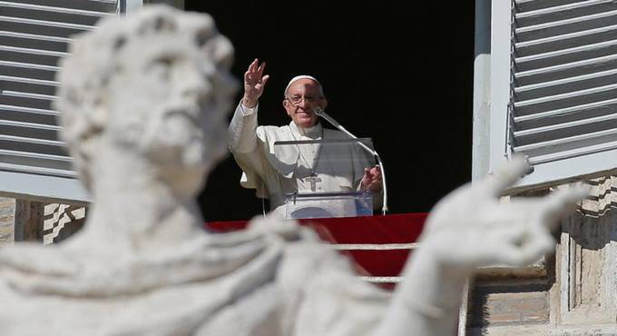 Papa Francesco: “Né armi o rivolte, il regno di Dio si realizza con l’amore”