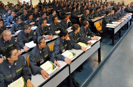 Guardia di Finanza: Concorso per il reclutamento di 10 tenenti del ruolo tecnico-logistico-amministrativo