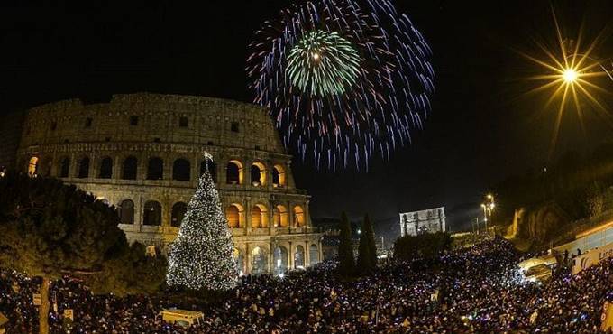 Capodanno, divieti anti botti ignorati in tutta Italia: i feriti sono 216