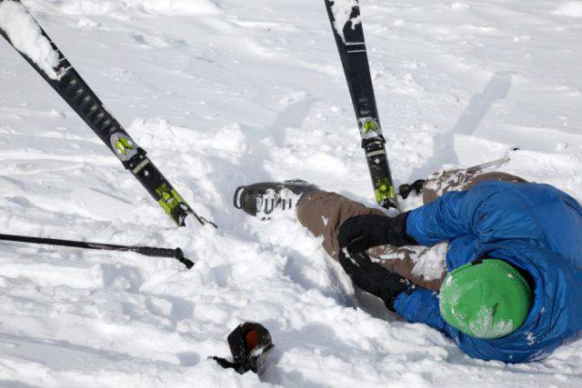 Come evitare infortuni sugli sci