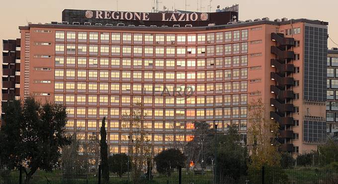 Caso assunzioni, si dimette il presidente del Consiglio regionale del Lazio