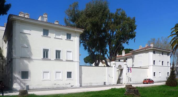 Fiumicino, una mozione per potenziare la biblioteca di Villa Guglielmi