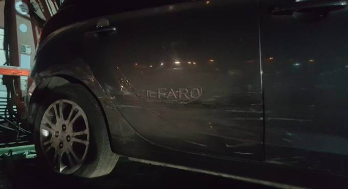 Ladri in fuga a Fiumicino, speronata un’auto della polizia