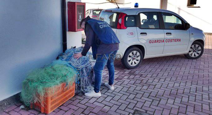Pescatori di frodo a Fregene, sotto sequestro 200 metri di reti