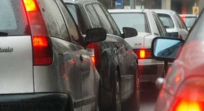 Viabilità, traffico congestionato sulla Colombo e il Ponte della Scafa