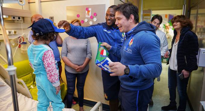 L’Italrugby a Roma per festeggiare il Carnevale con i piccoli pazienti del Policlinico Gemelli