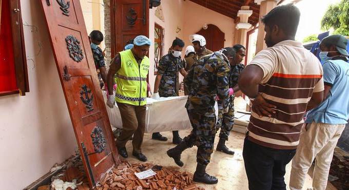 Sri Lanka, le autorità sbagliano il bilancio delle vittime: sono 100 in meno