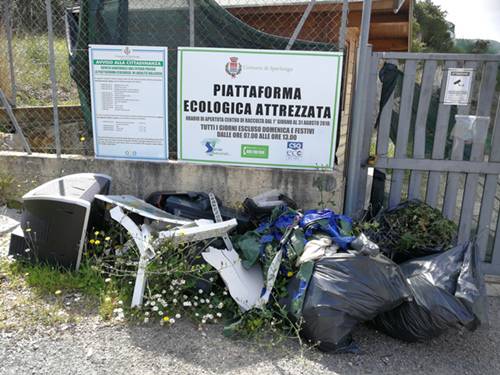 Fare verde Sperlonga vince il ricorso al Tar: Comune obbligato alla rimozione dei rifiuti
