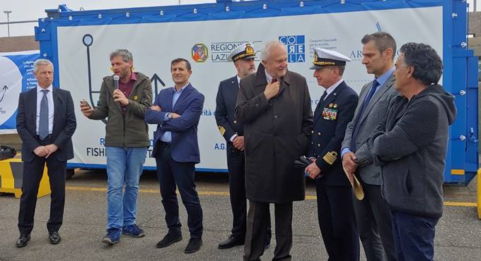 Al largo di Fiumicino raccolta una tonnellata di plastica in meno di un mese