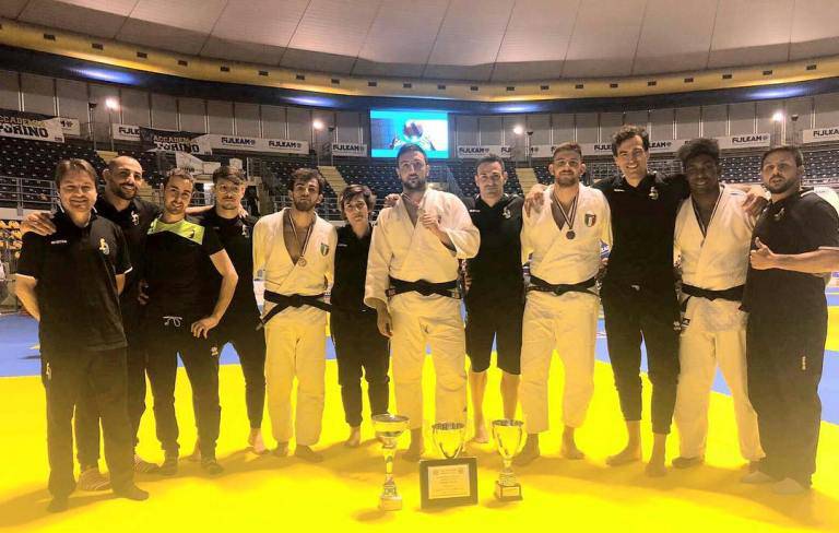 Fiamme Gialle, la squadra maschile del judo prima in Italia