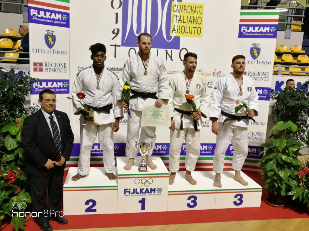 Fiamme Gialle, la squadra maschile del judo prima in Italia