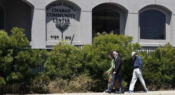 Usa, sparatoria contro i fedeli della sinagoga di San Diego: una vittima