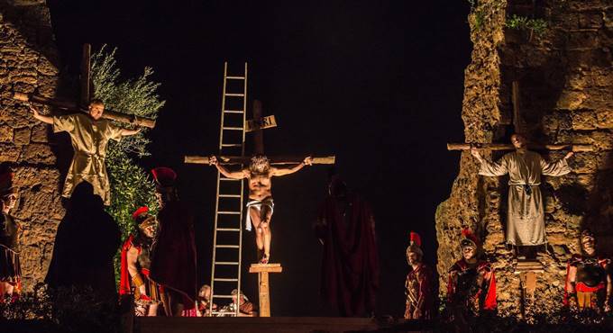 Pasqua 2022, a Cerveteri torna la rievocazione storica della Via Crucis