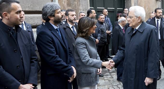 Roma, in via Caetani Mattarella rende omaggio a Moro nell’anniversario dell’omicidio