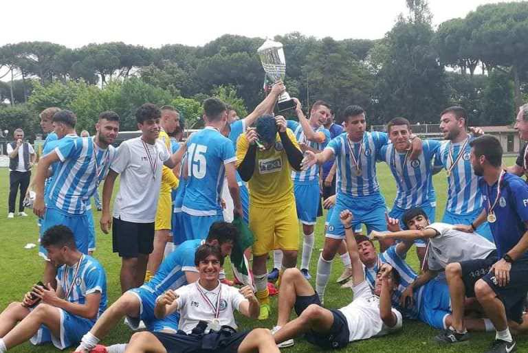 Juniores Aprilia campione, alle 17 sfilata con la Coppa al Quinto Ricci