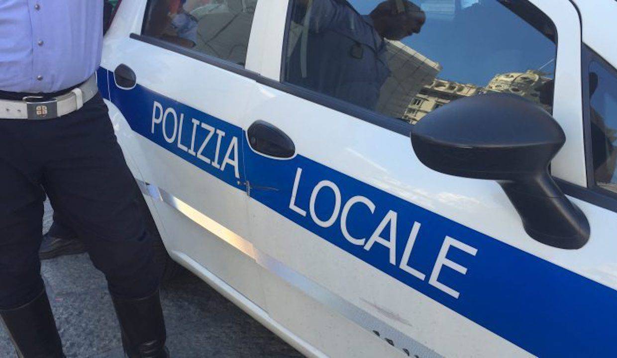 Incidente in via Polusca a Latina: 50enne trasportata in ospedale in codice rosso