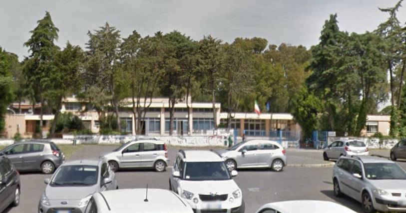 Casal Palocco, scuola chiusa: esami di licenza media spostati al pomeriggio