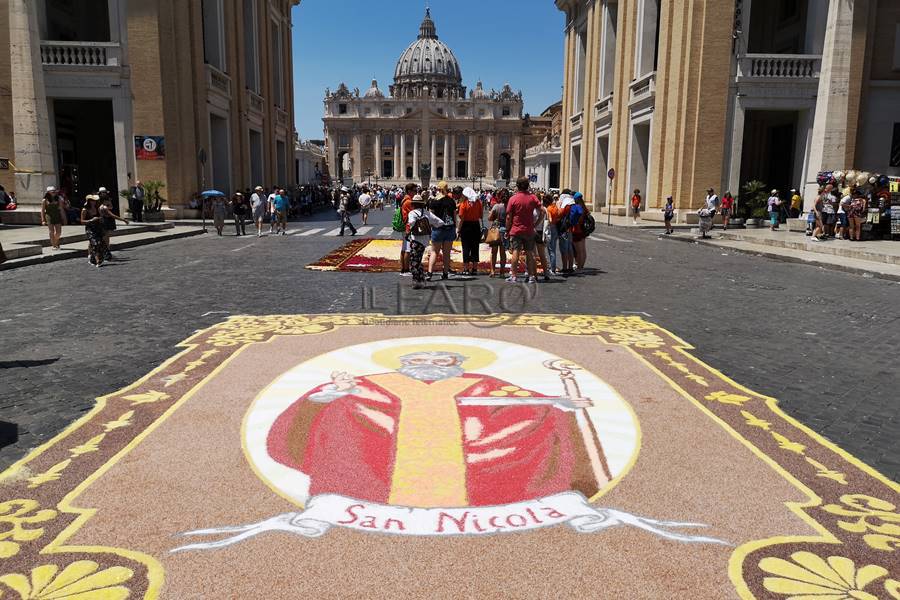 Roma: festa dei Santi Pietro e Paolo, Infiorata Storica 2019
