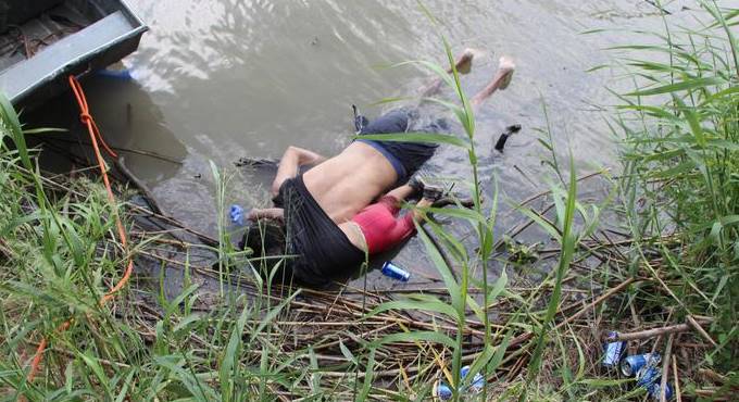 Padre e figlia annegati al confine: la foto shock che indigna gli Usa