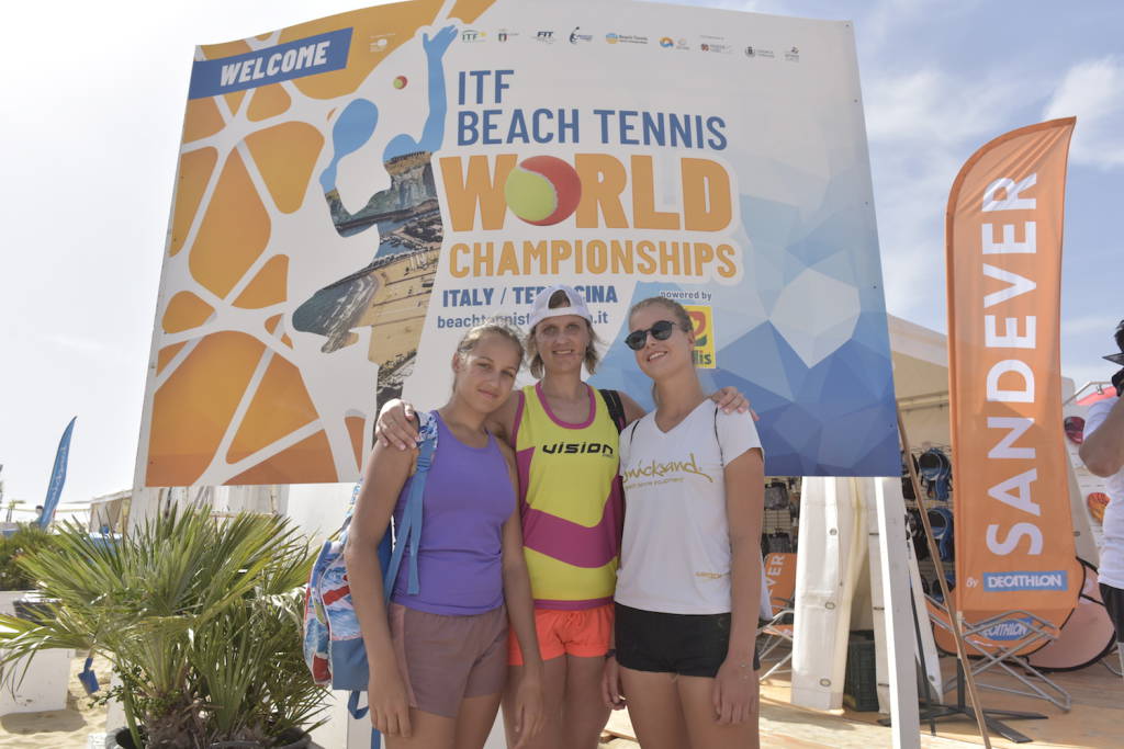 Mondiale Beach Tennis, Perroni e Scarica agli ottavi di finale