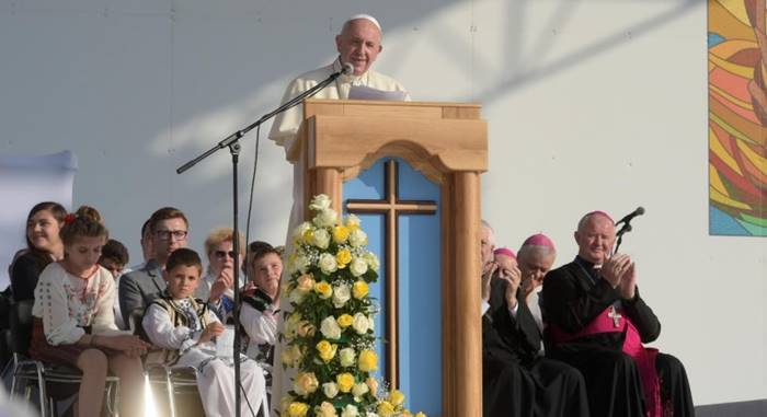 Il Papa ai giovani: “La fede non è quotata in Borsa, non si vende: è un dono”