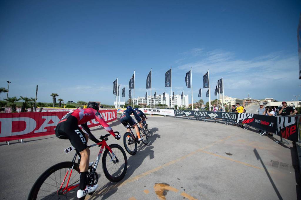 La fixed bike e il triathlon al Porto Turistico di Roma