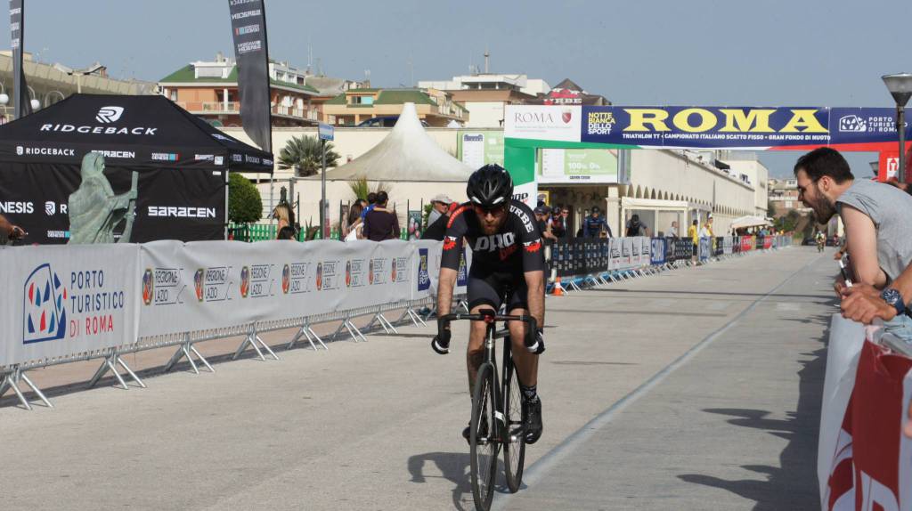 La fixed bike e il triathlon al Porto Turistico di Roma