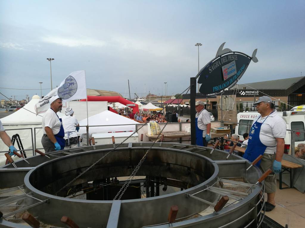 Fiumicino celebra le sue tradizioni marinare: a settembre torna la Sagra del Pesce
