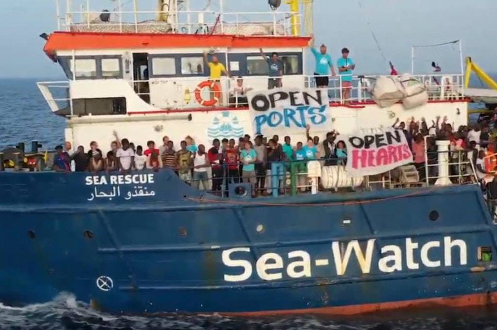 Sea Watch 3, l’Autorità garante per l’infanzia chiede lo sbarco e accoglienza per i minori non accompagnati a bordo