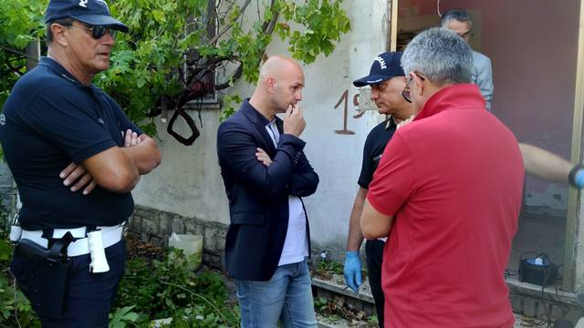 Terracina, sgomberata l’ex scuola di via Anxur