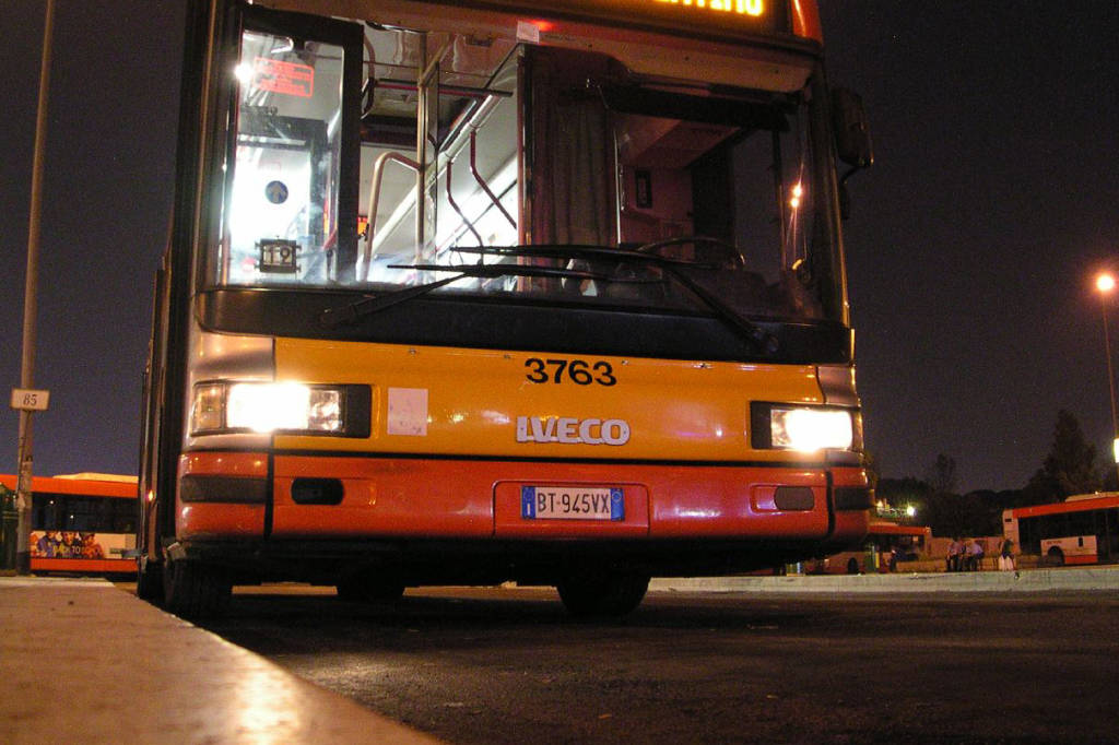 Anzio, al via il servizio bus notturno: tutte le info utili
