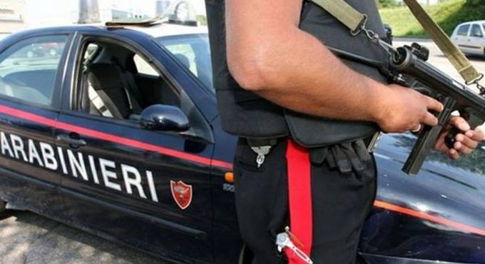 Tentata estorsione con metodo mafioso a un imprenditore: tre arresti a Fiumicino