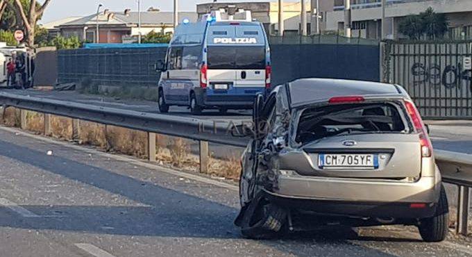 Pomezia, incidente sulla Pontina: camion contro auto, 3 feriti gravi