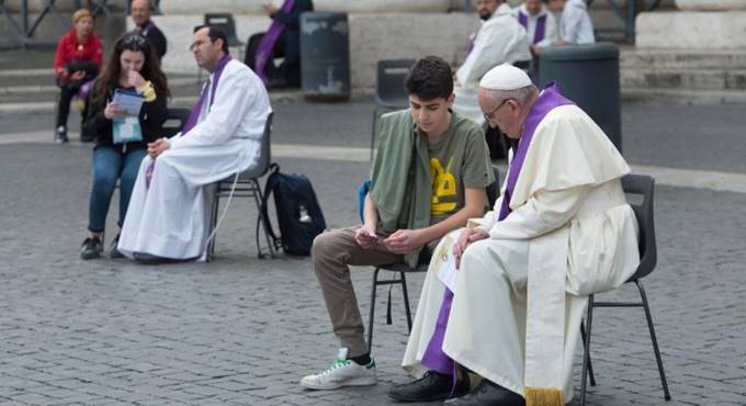 “24 ore per il Signore”: Papa Francesco a Trionfale per confessare i romani