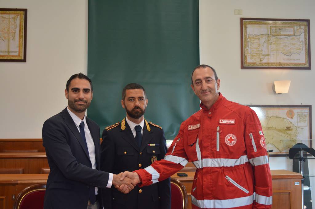 Protezione Civile, il Comune di Pomezia firma una convenzione con Croce Rossa Italiana e Echo