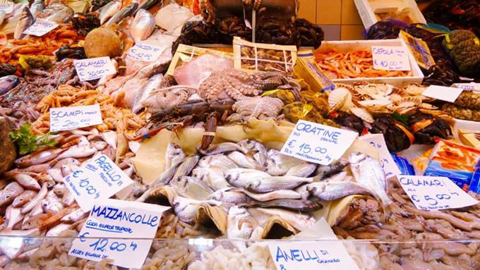 Mercato del pesce a Fiumicino, pubblicato il bando per le postazioni