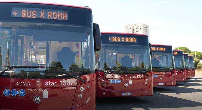 Roma, rafforzato il trasporto pubblico: dal 9 novembre 600 corse Atac in più al giorno