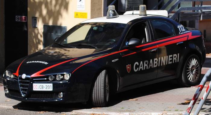 Ostia, furti nei negozi: i carabinieri arrestano tre ladri