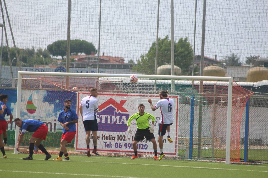 Giannetti e Matrogiovanni, il Ladispoli batte il Santa Marinella 2 a 0