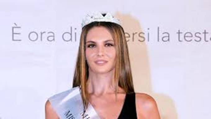Nettuno, un maxischermo in centro per seguire Lucilla Nori nella finale di Miss Italia