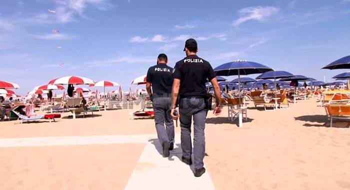 Risse sui lungomare di Fiumicino: protocollo balneari-polizia per garantire la sicurezza