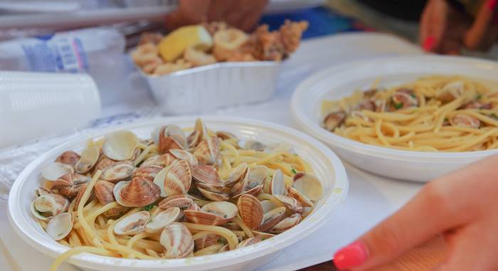 Arriva Spaghettongola: la festa degli spaghetti alle vongole lupino di Fiumicino