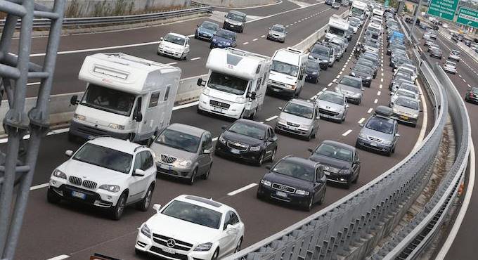 Incidente sulla Roma-Fiumicino, traffico in tilt