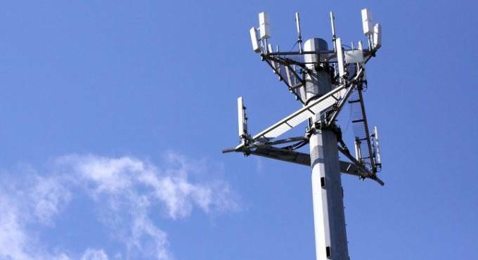 Fiumicino, il Partito Comunista: “Preoccupati per l’installazione delle antenne 5G”